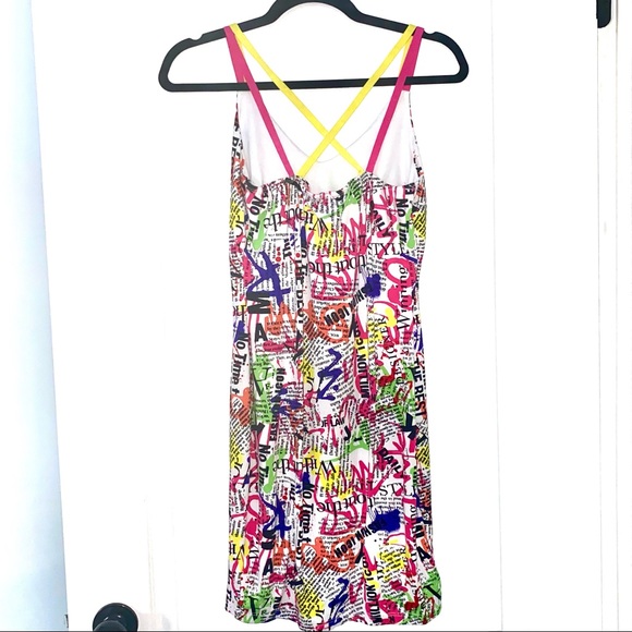 Graffiti Print Summer Bodycon Dress - Picture 2 of 4
